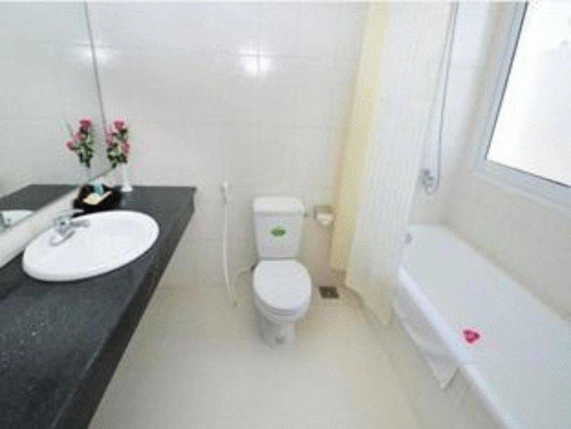 Lam Bao Long Hotel Hue Exterior foto