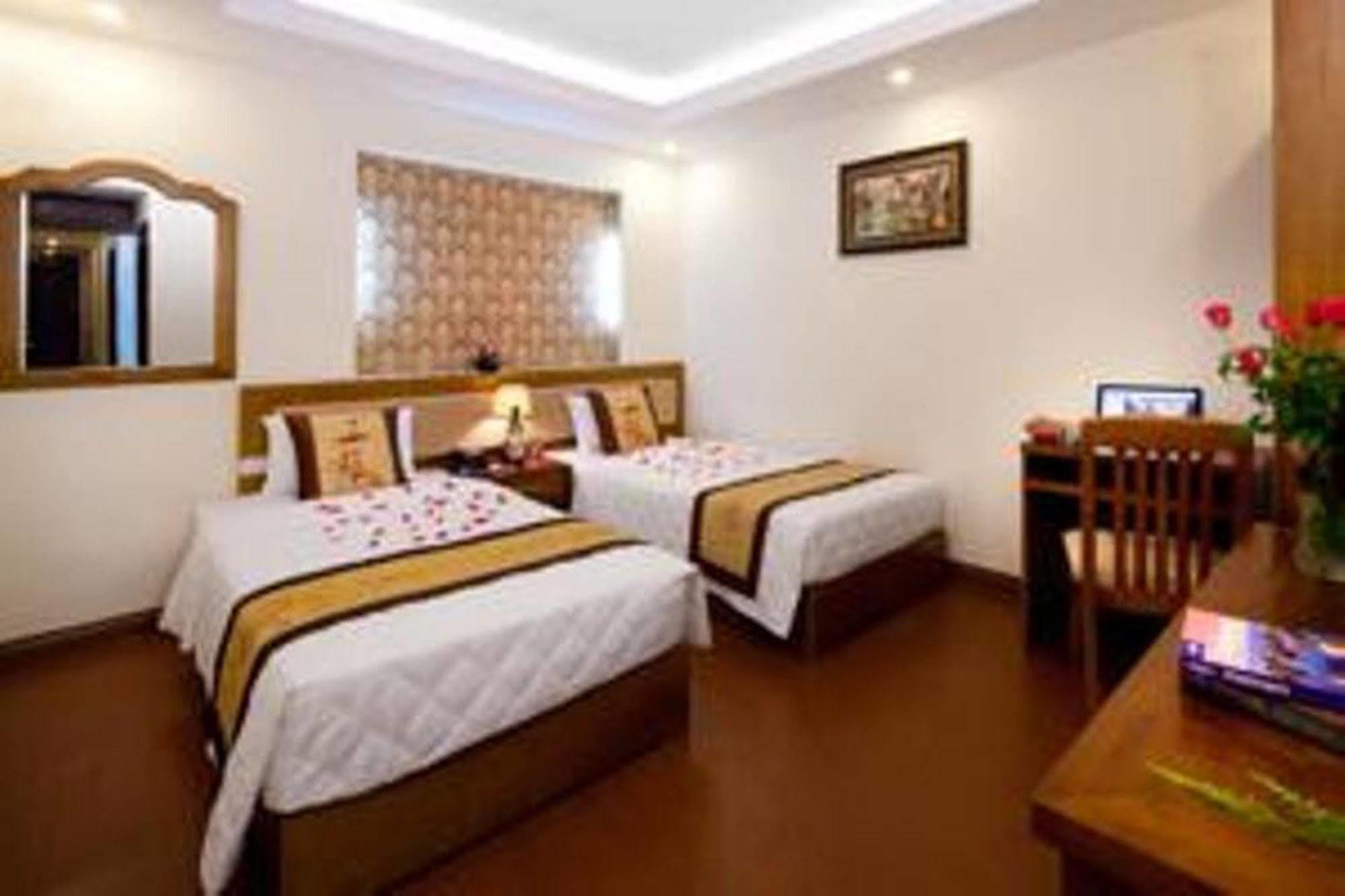 Lam Bao Long Hotel Hue Exterior foto