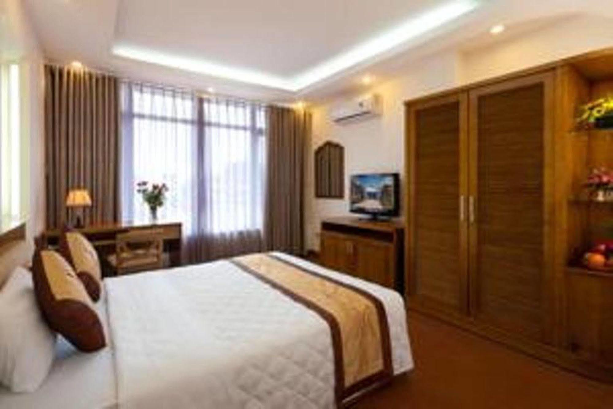 Lam Bao Long Hotel Hue Exterior foto