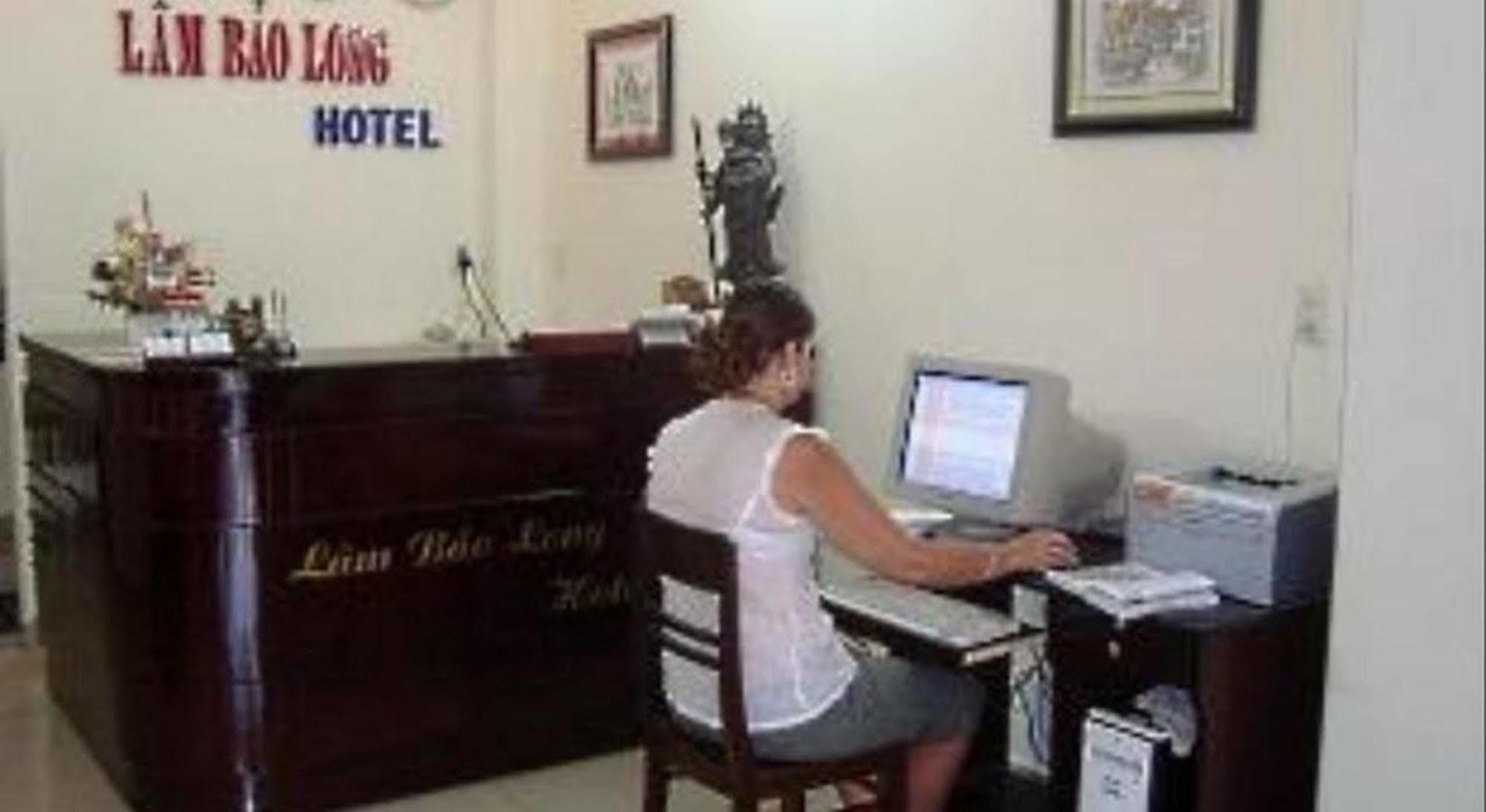 Lam Bao Long Hotel Hue Exterior foto